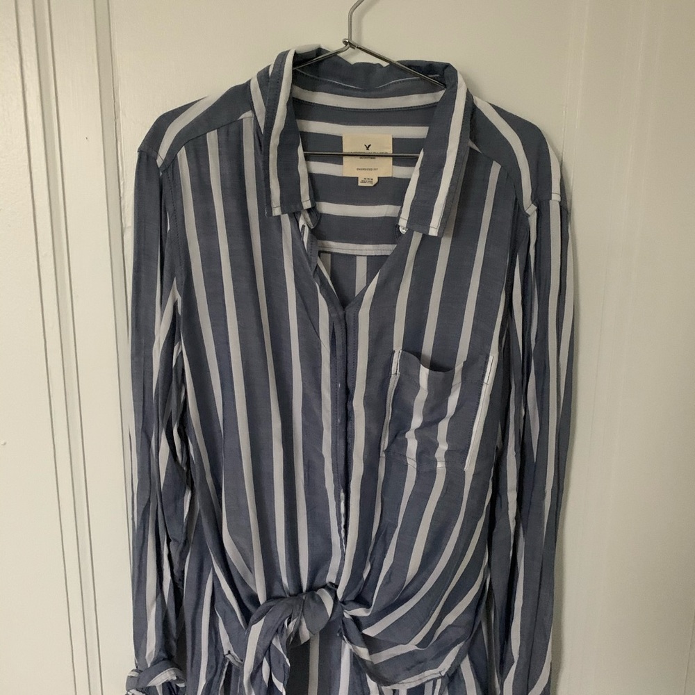 American Eagle boyfriend style button down